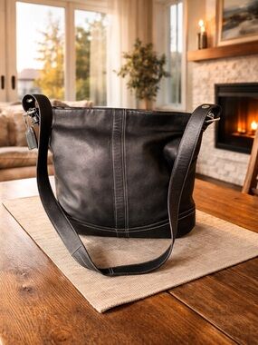 COACH LEGACY 2007 VINTAGE HOBO CROSSBODY/SHOULDER BAG